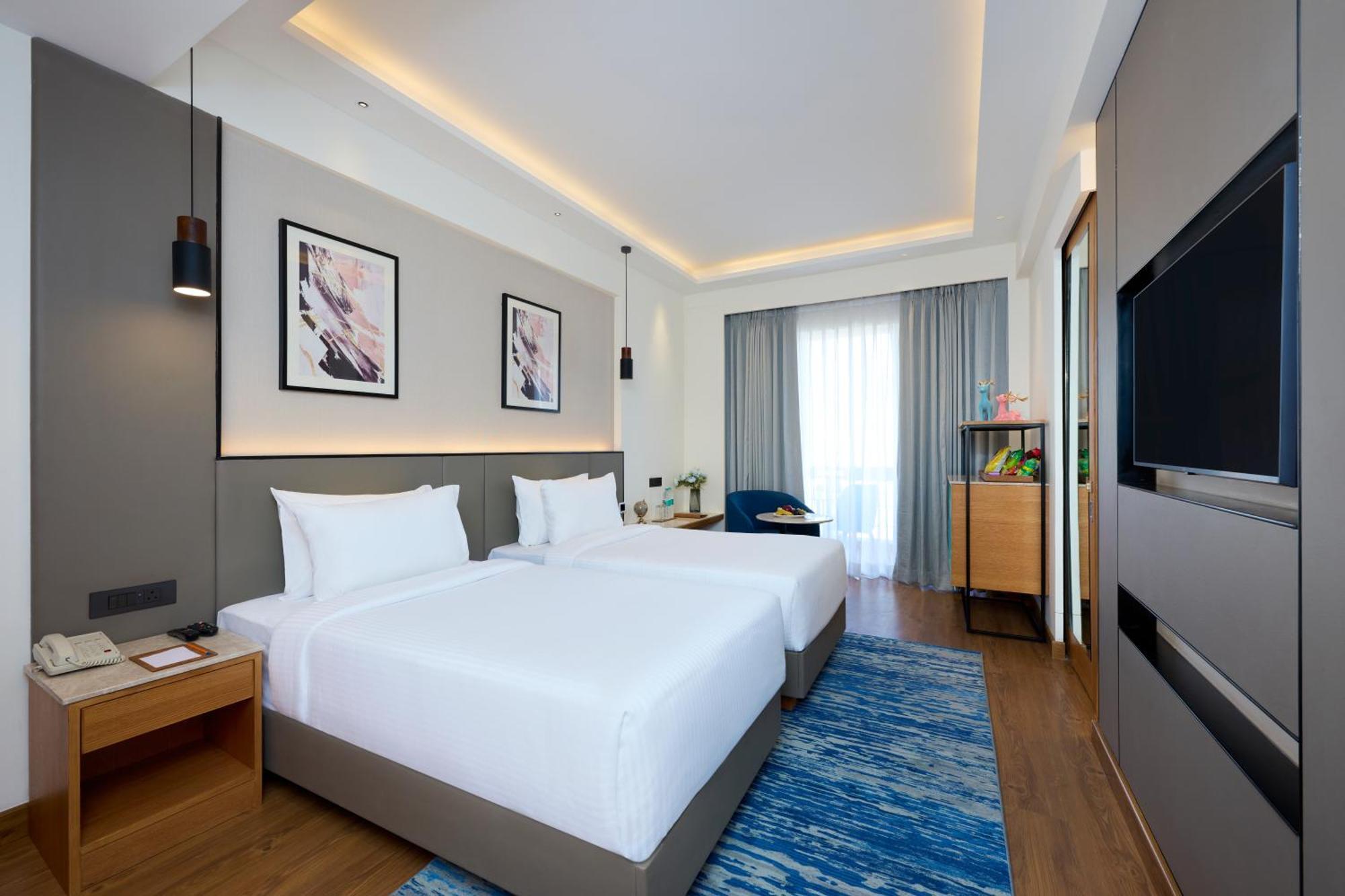גורגאון Iris Sarovar Portico מראה חיצוני תמונה