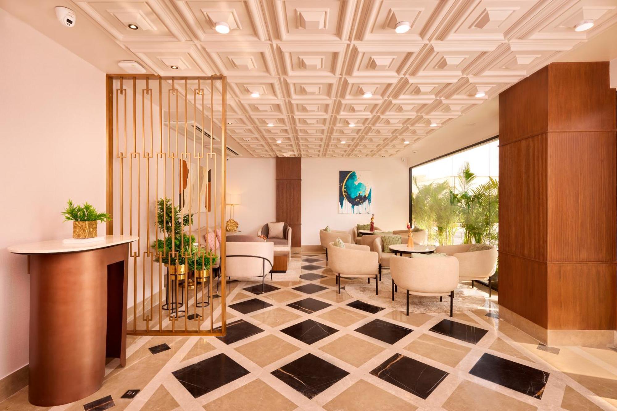 גורגאון Iris Sarovar Portico מראה חיצוני תמונה