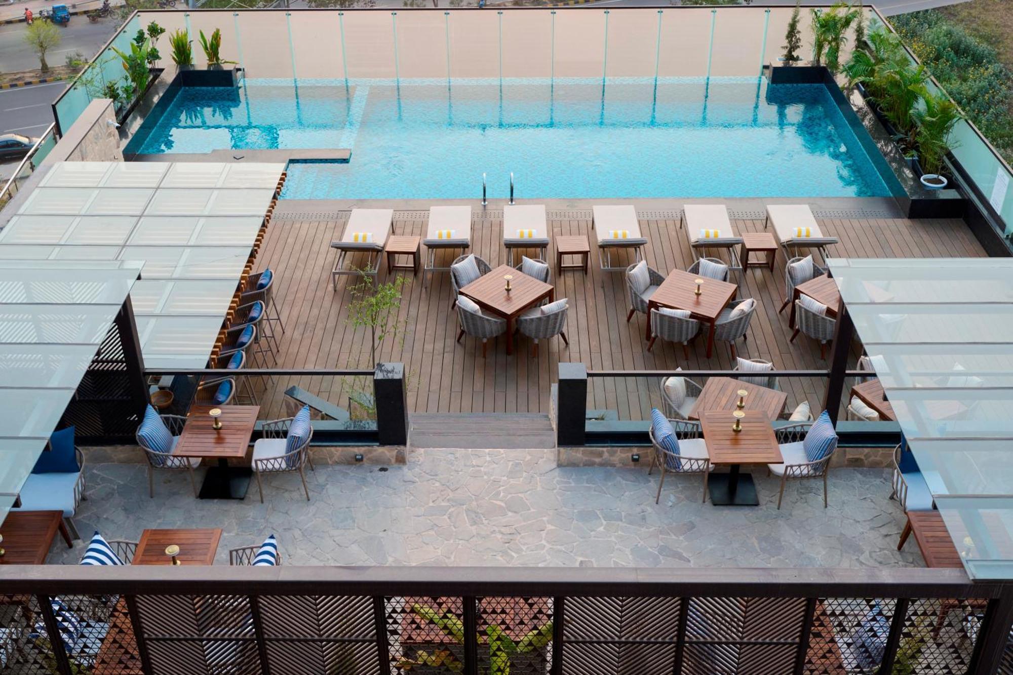 גורגאון Iris Sarovar Portico מראה חיצוני תמונה