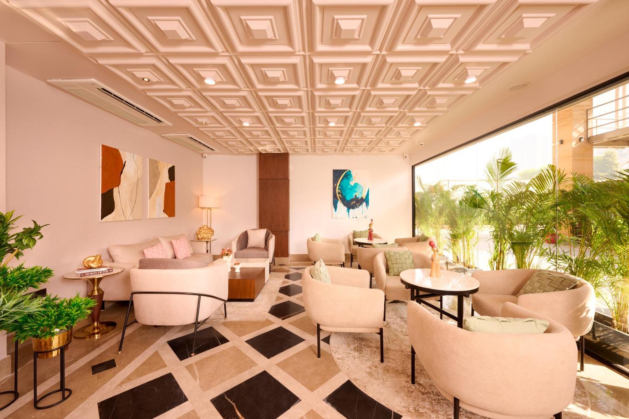 גורגאון Iris Sarovar Portico מראה חיצוני תמונה