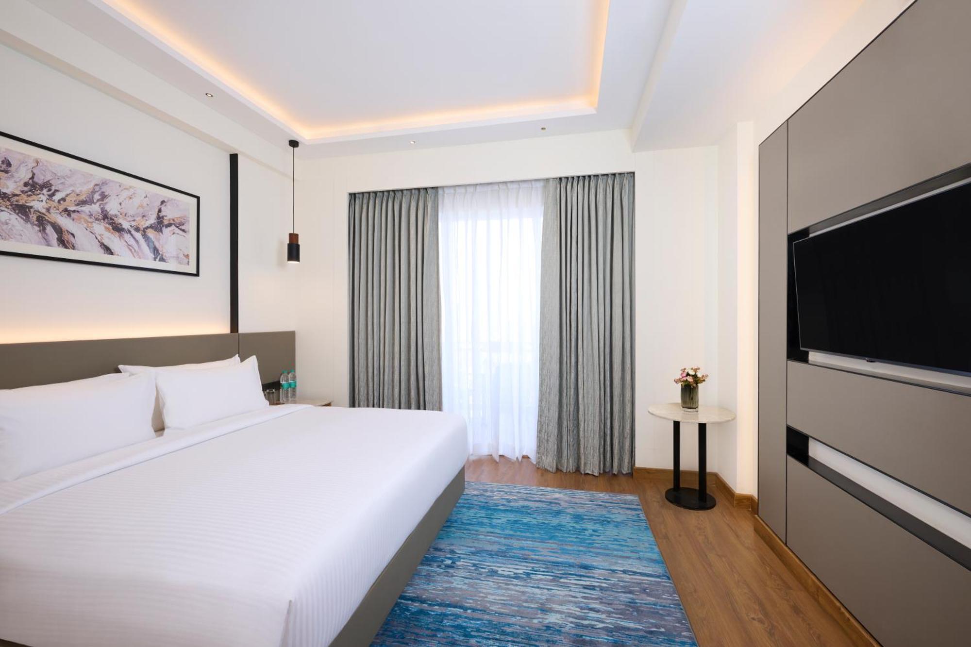 גורגאון Iris Sarovar Portico מראה חיצוני תמונה
