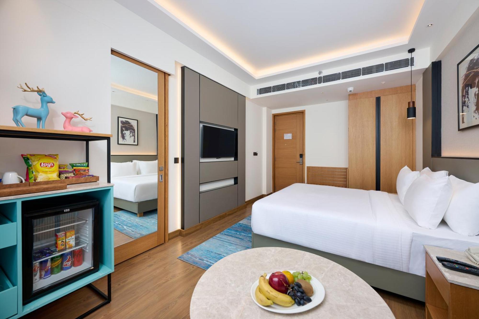 גורגאון Iris Sarovar Portico מראה חיצוני תמונה