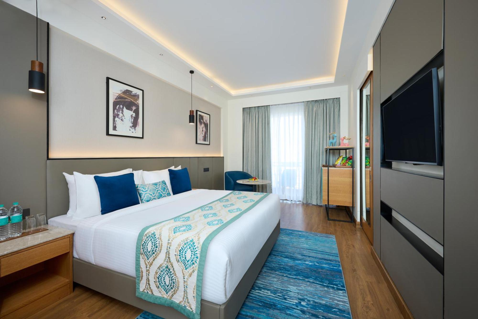 גורגאון Iris Sarovar Portico מראה חיצוני תמונה